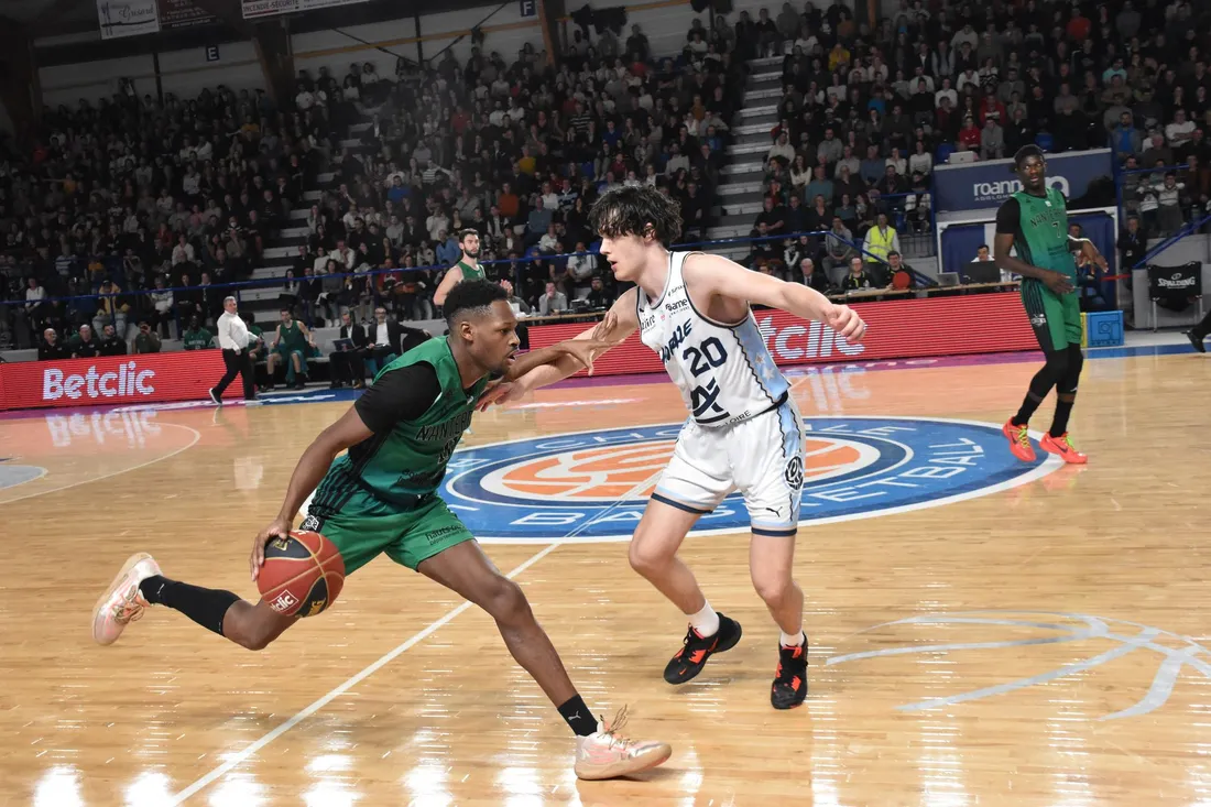 Basket : Samuel Mariscal lors de Chorale - Nanterre