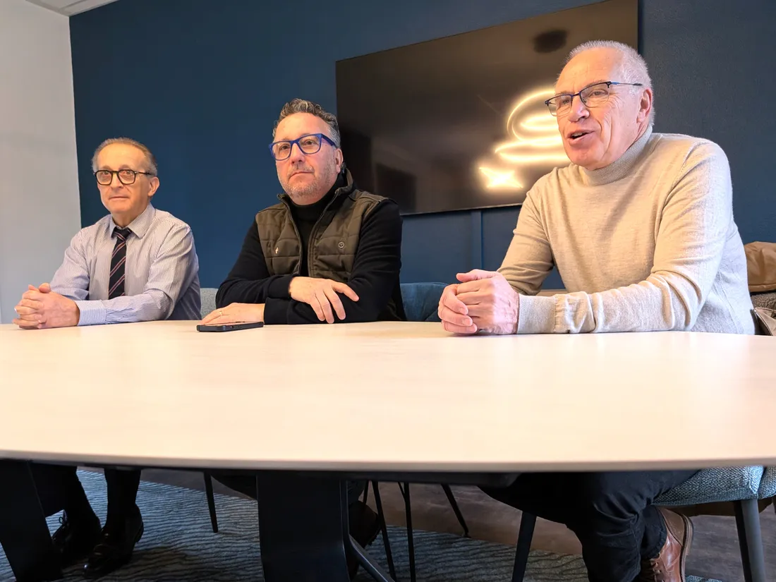 Yves Nicolin entouré d'Edmond Bourgeon et Jean-Luc Chervin