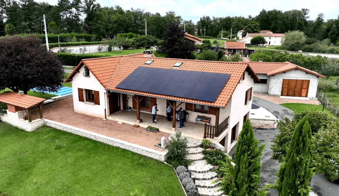 Installation photovoltaïque chez un particulier dans le Roannais
