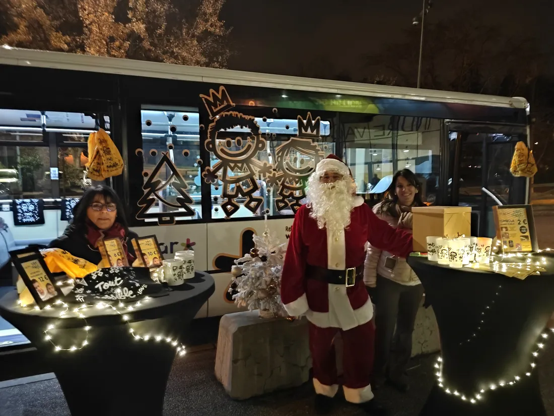 Roanne : bus Eden & Abel à Vacheresse