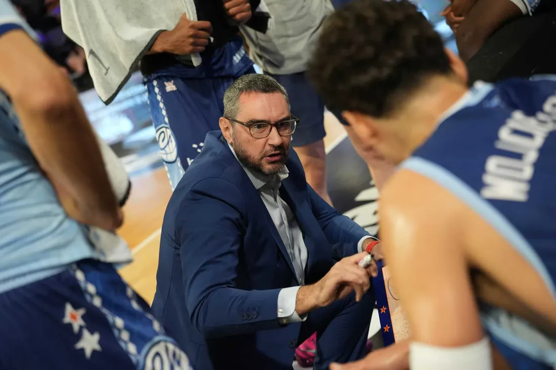 Basket : Thomas Andrieux lors d'un temps mort