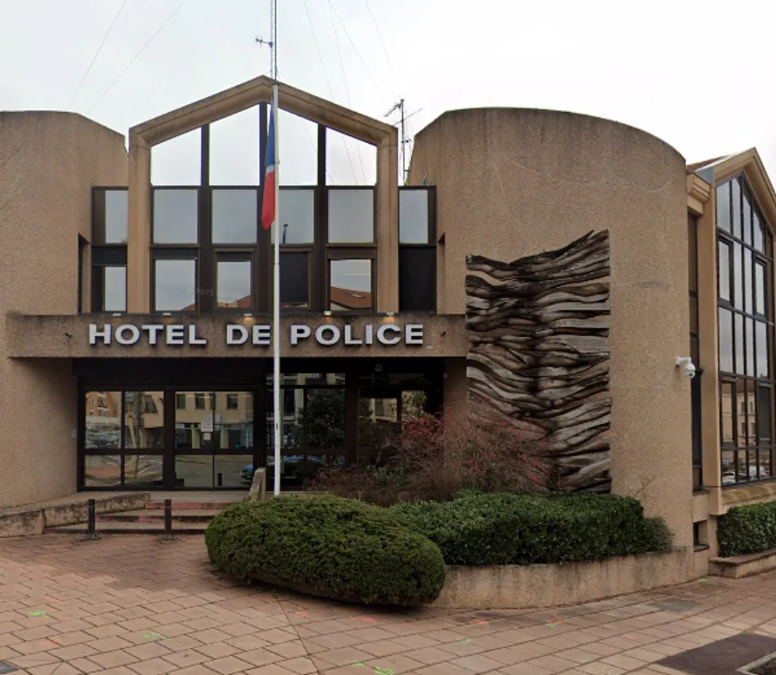 Commissariat de Roanne 