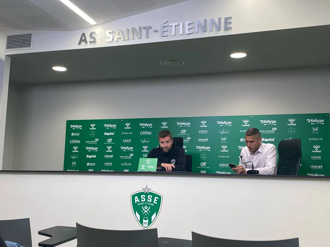 La conférence de presse.