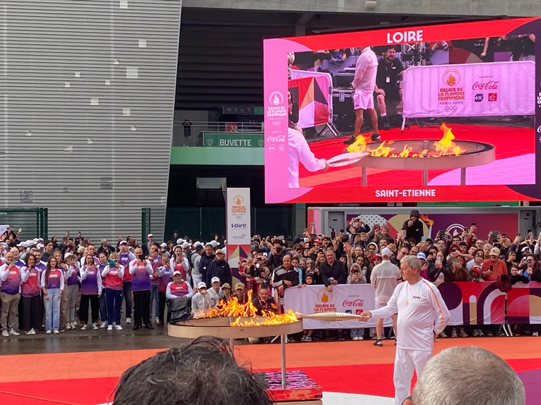 Flamme olympique Jean-Michel Larqué