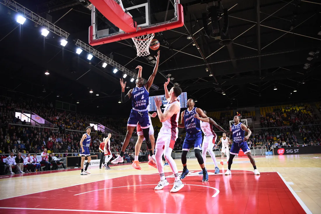 Basket : March lors de Strasbourg - Chorale (91-83)