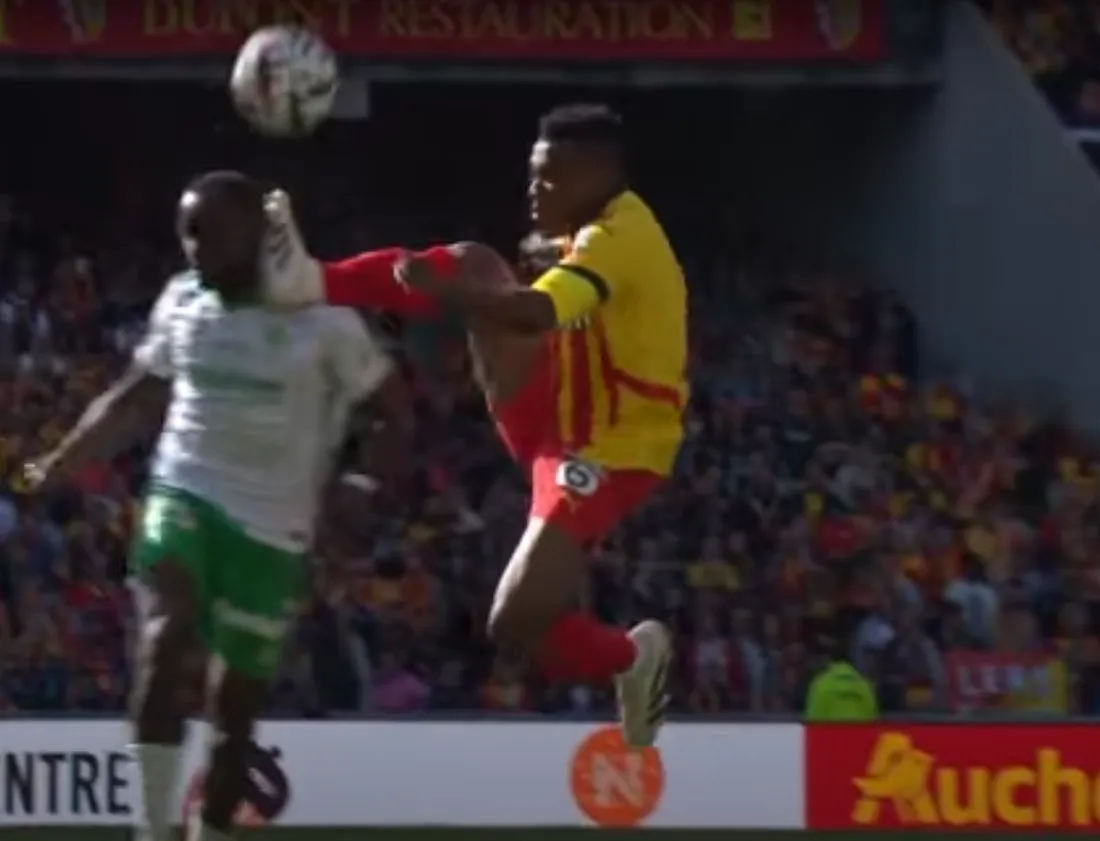 "Pas de souci, y'a rien" entend-on durant le re visionnage des ralentis.