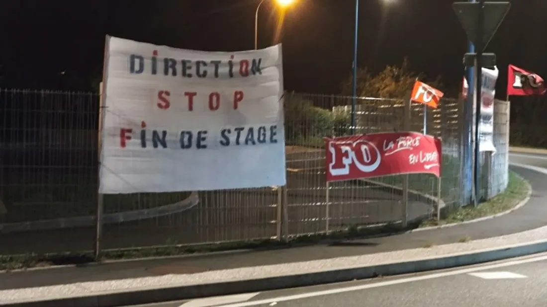 Des banderoles ont été installées. 