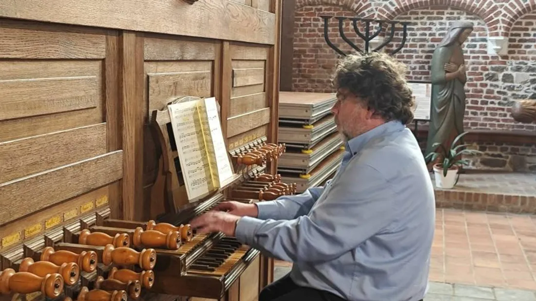 Jan Vermeire est le directeur artistique du festival. 