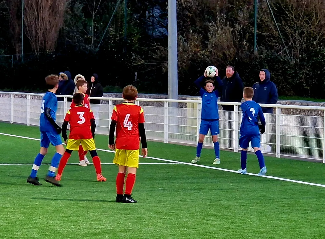 terrain synthétique wimille