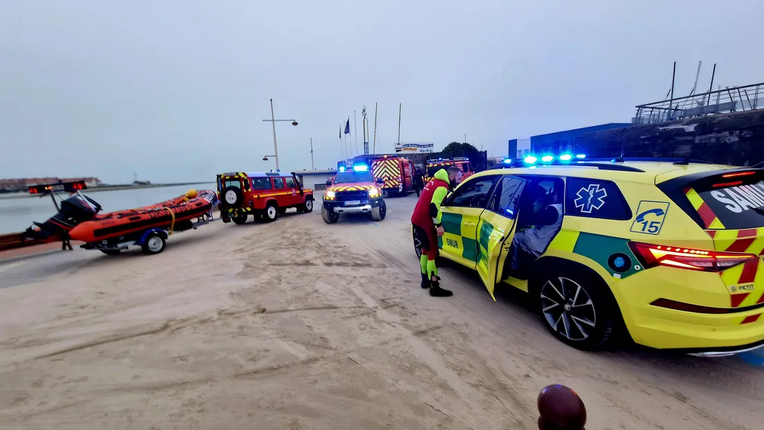 Un naufrage d'une embarcation d'exilés au nord de Hardelot.