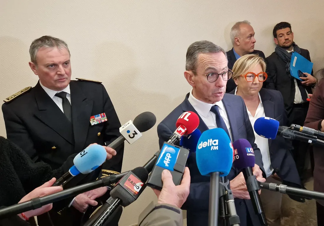 retailleau en visite à calais