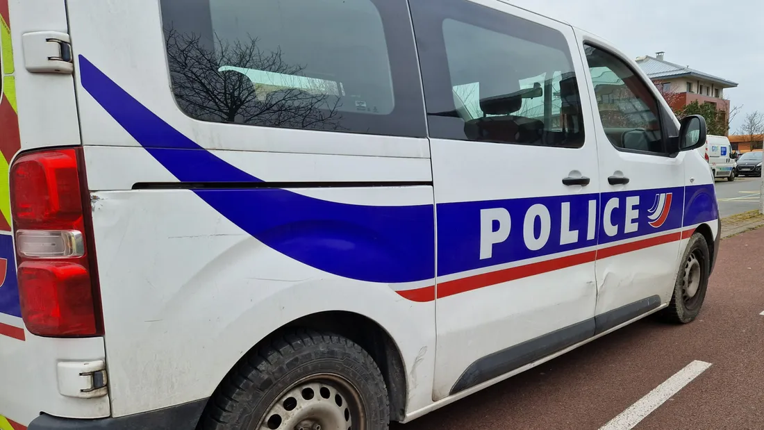 Les forces de l'ordre ont été mobilisés pour interpeller les deux individus. 