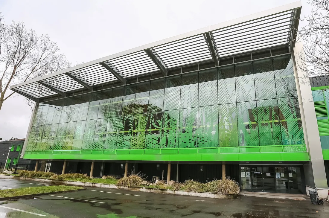 Piscine Léo Lagrange, Grande-Synthe