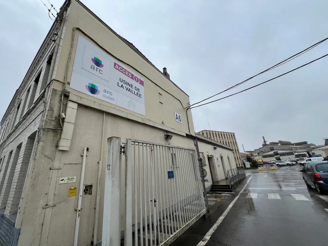 Comme beaucoup d'entreprises, le géant verrier a été victime des inondations.