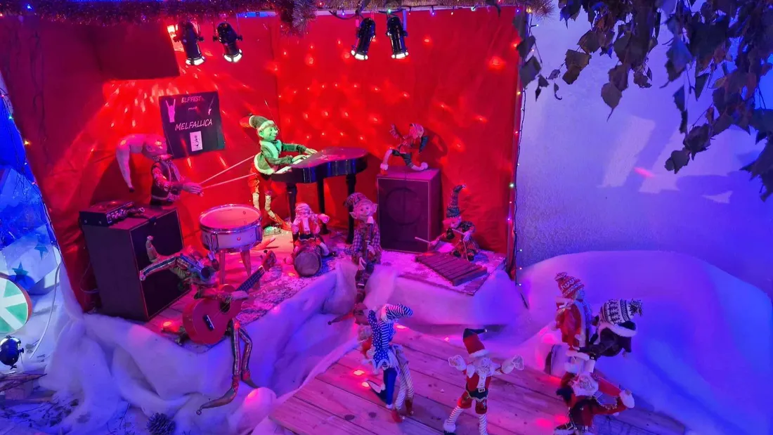 La mairie de Dunkerque se transforme en Château de Noël 