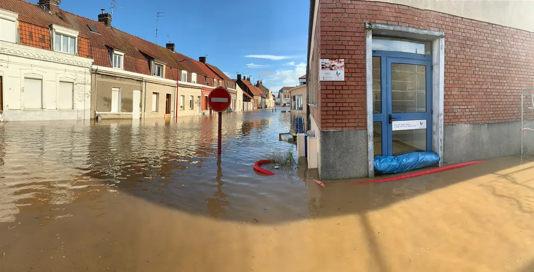 Ne vous engagez surtout pas sur des routes barrées