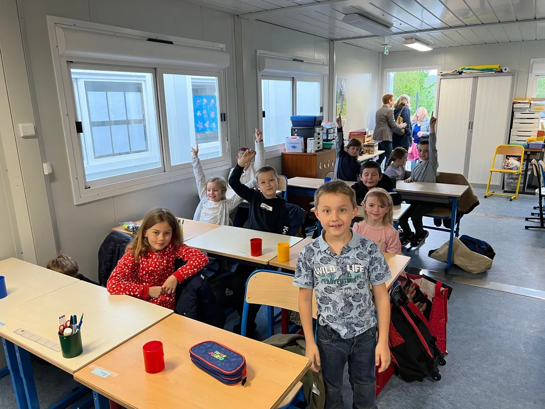 Rentrée des classes avec le sourire pour ces élèves.