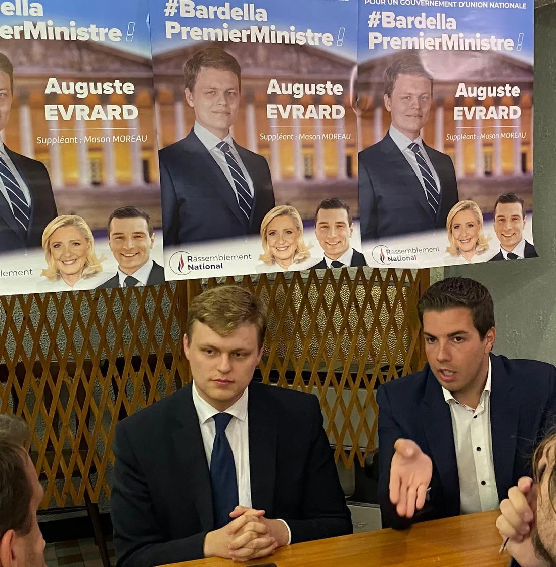 Auguste Evrard , à gauche, lors de l'annonce de sa candidature au début du mois de juin.