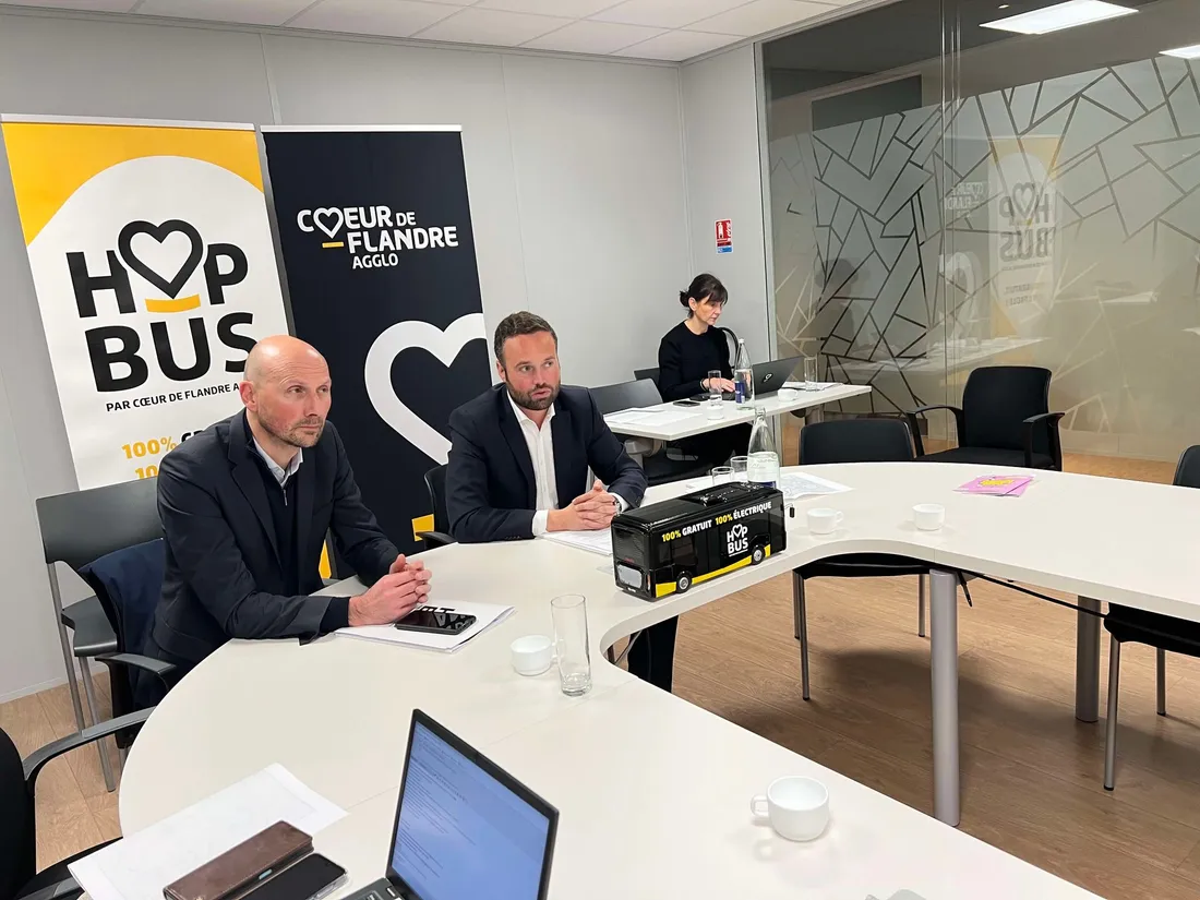 Valentin Belleval et Anthony Gauthier ont présenté le futur réseau de transport.