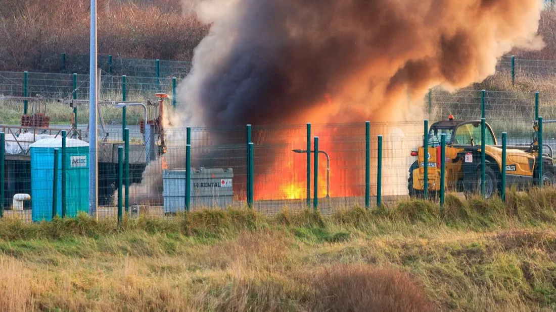 incendie bateau calais