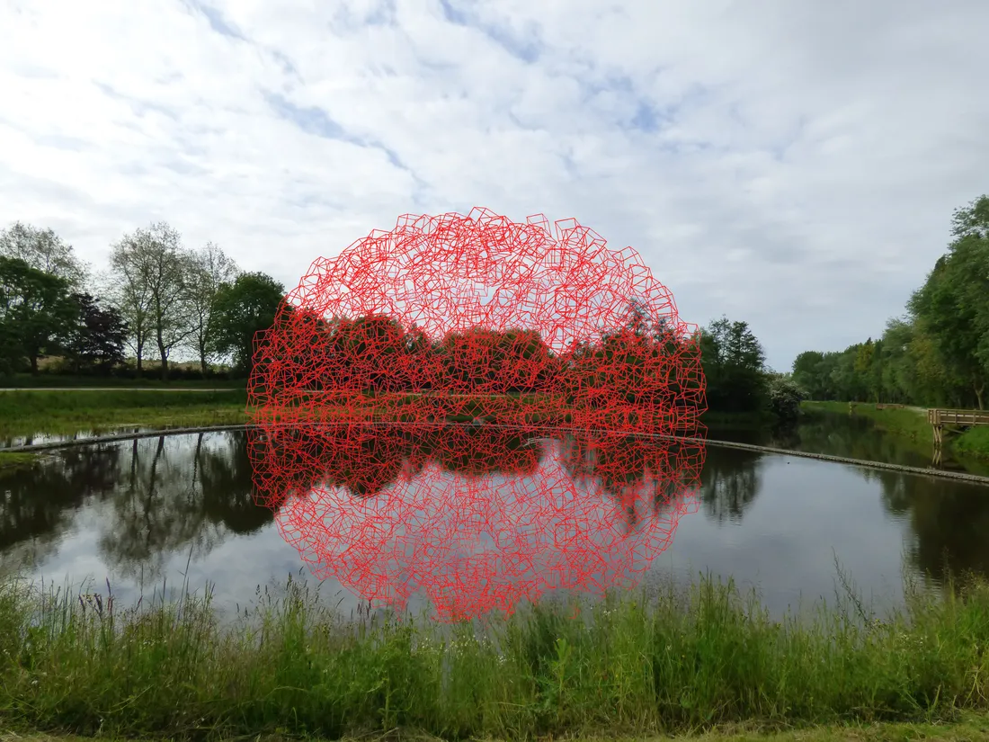 799 cubes sont installés au niveau de l'étang de Météren. 