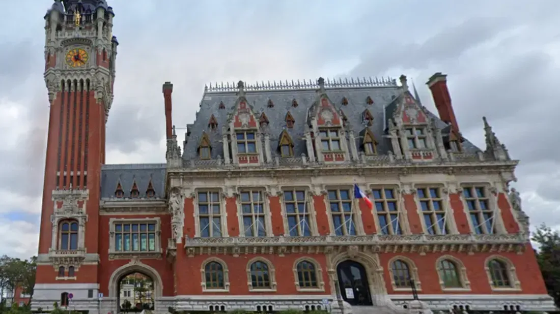 hôtel de ville calais