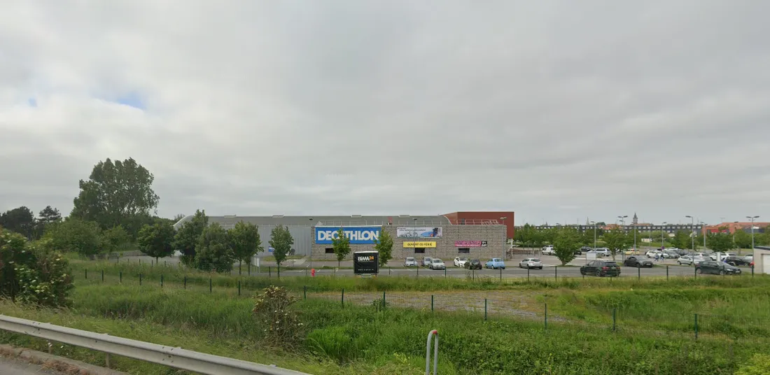 Les faits se sont produits sur le parking de Décathlon