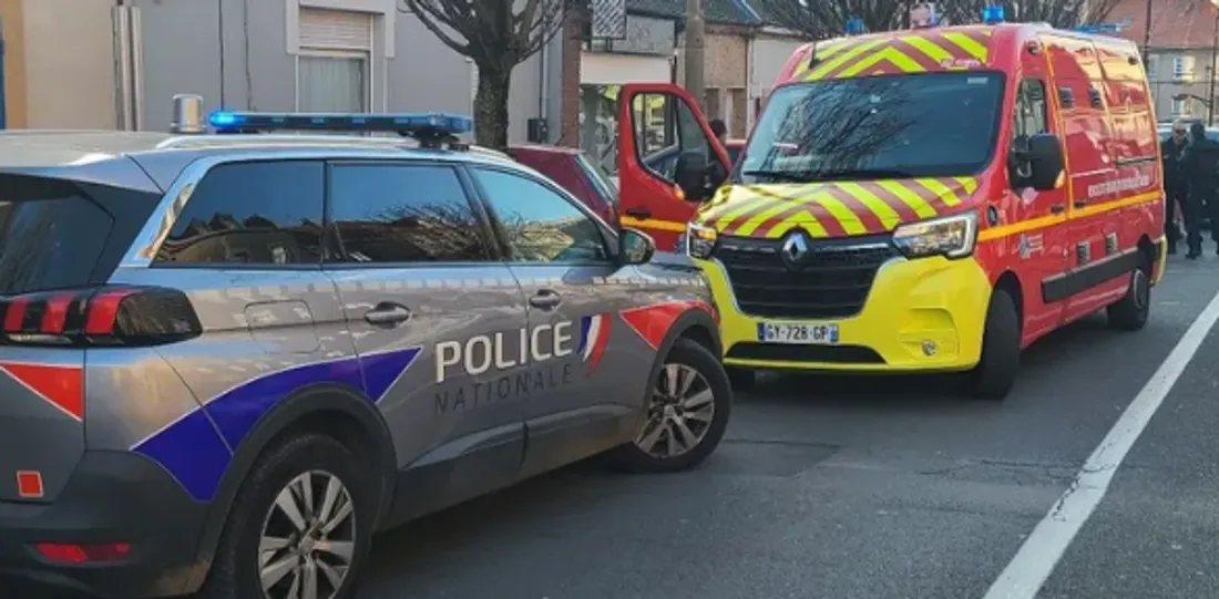 La police et les sapeurs-pompiers sont intervenus. 