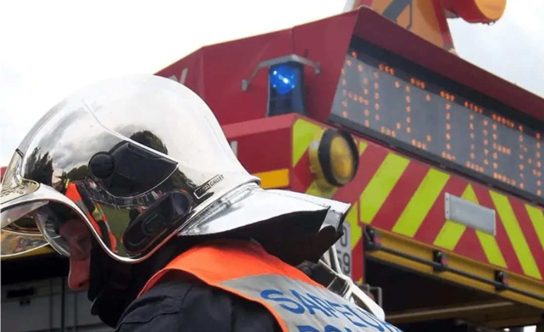 Les sapeurs-pompiers sont sur place. 