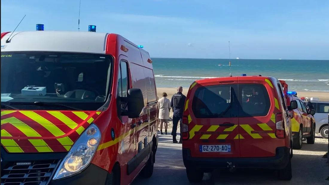 Une centaine d'exilés à l'eau après une tentative de traversée à Equihen-Plage.