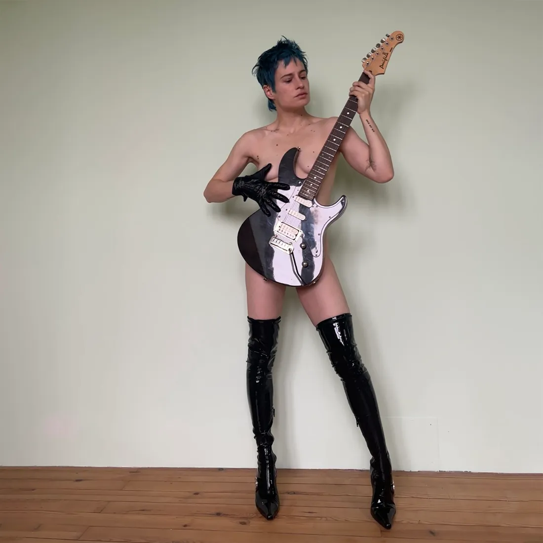 Cerrone x Christine and the Queens - Catching feelings