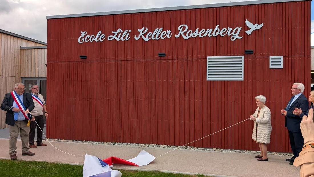 L'école porte le nom de Lili Keller Rosenberg. 