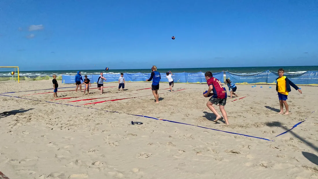 Le Dodge-Ball sur la plage de Bray-Dunes 