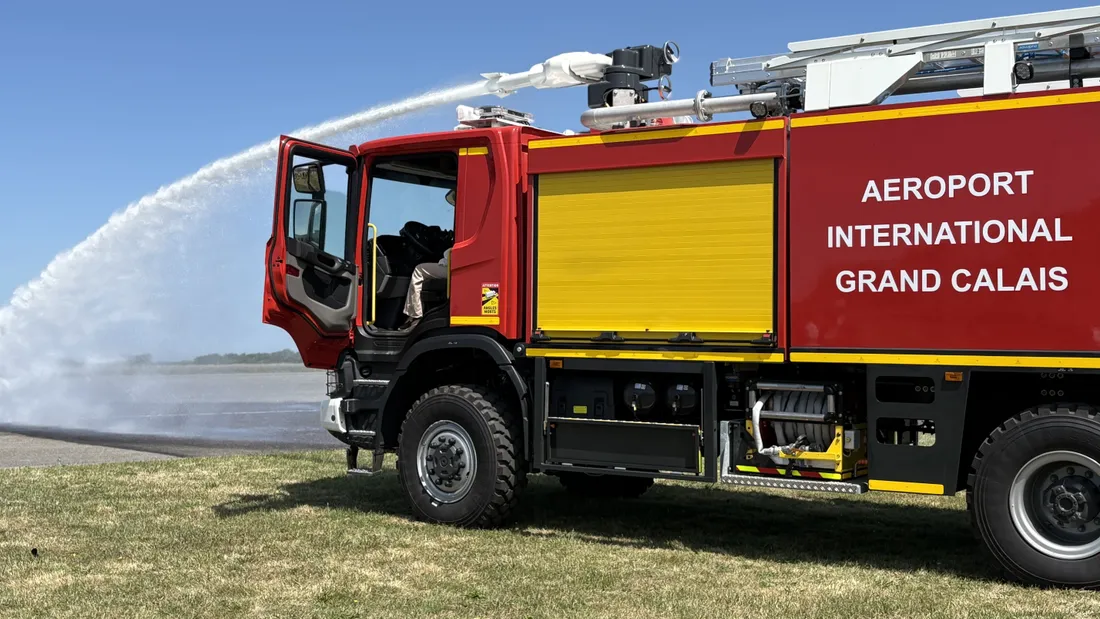 Le camion reste sur le site de l'aéroport 24h/24 7j/7. 