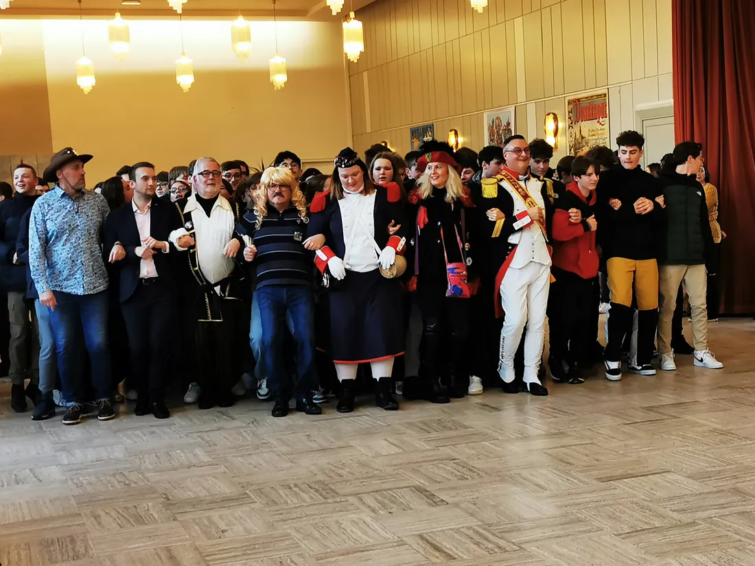 Une "mini bande" et un chahut ont été organisés avec les collégiens