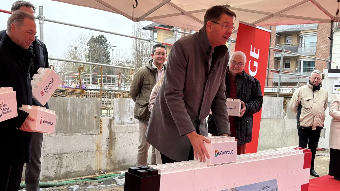 Les logements bénéficieront d'un balcon et d'un accès à un parking.