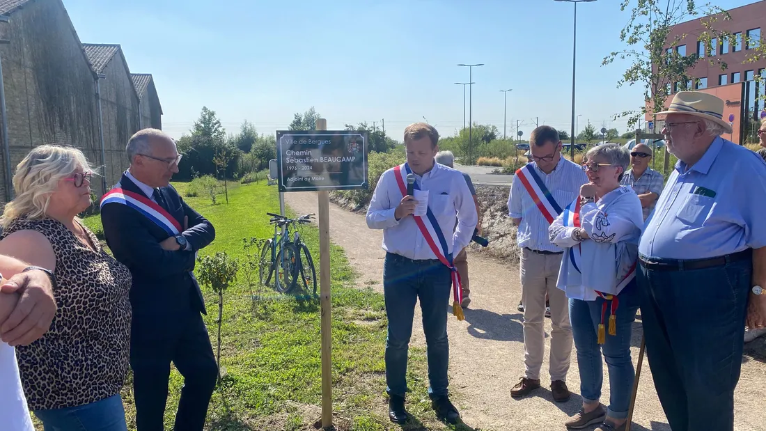 Sujet hommage Bergues 