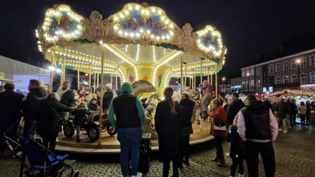 Le carrousel sera installé au cœur du village. 