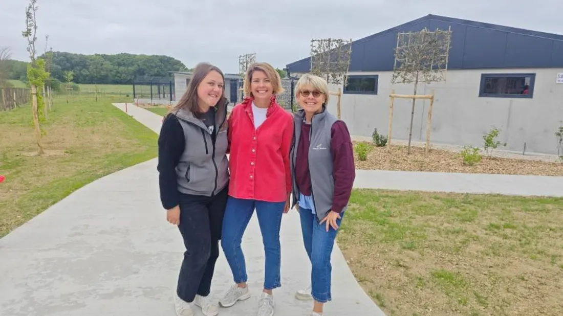 Claire Poissonnier (au centre) et son équipe. 