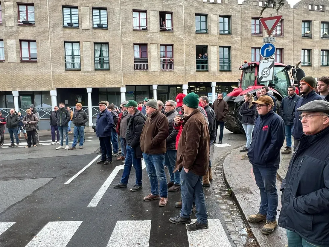 Les agriculteurs se sont rassemblés mercredi à Saint-Omer.