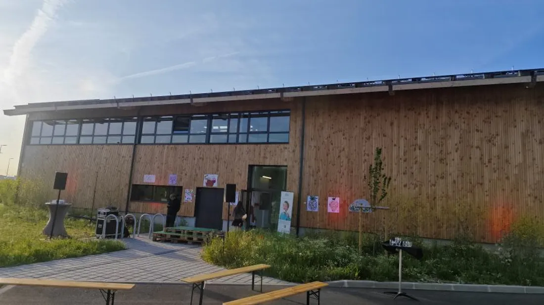 Le bâtiment est bioclimatique. 