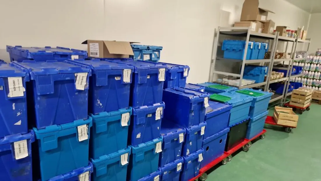 Les commandes sont ensuite livrées dans les crèches. 