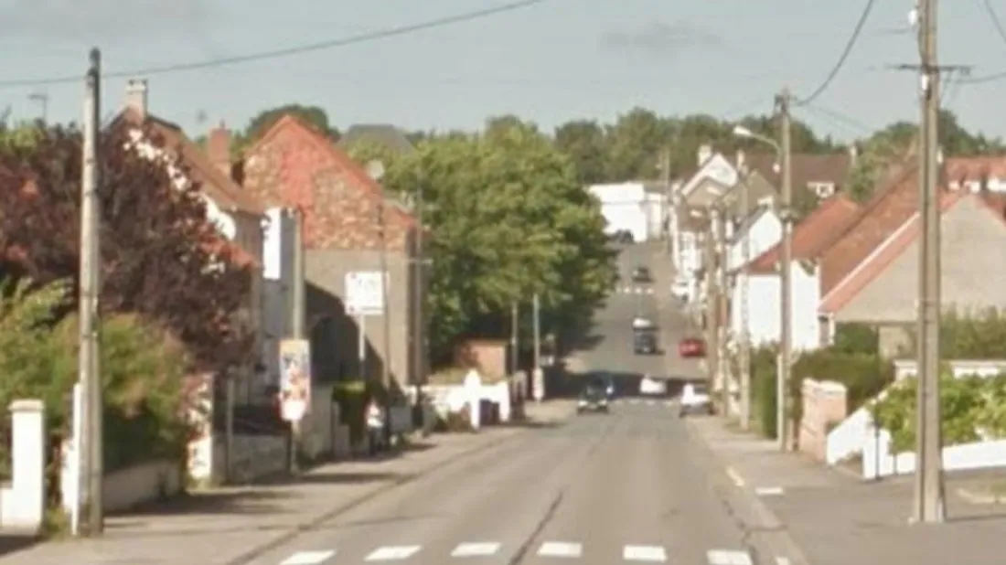 La rue sera fermée à la circulation mardi. 