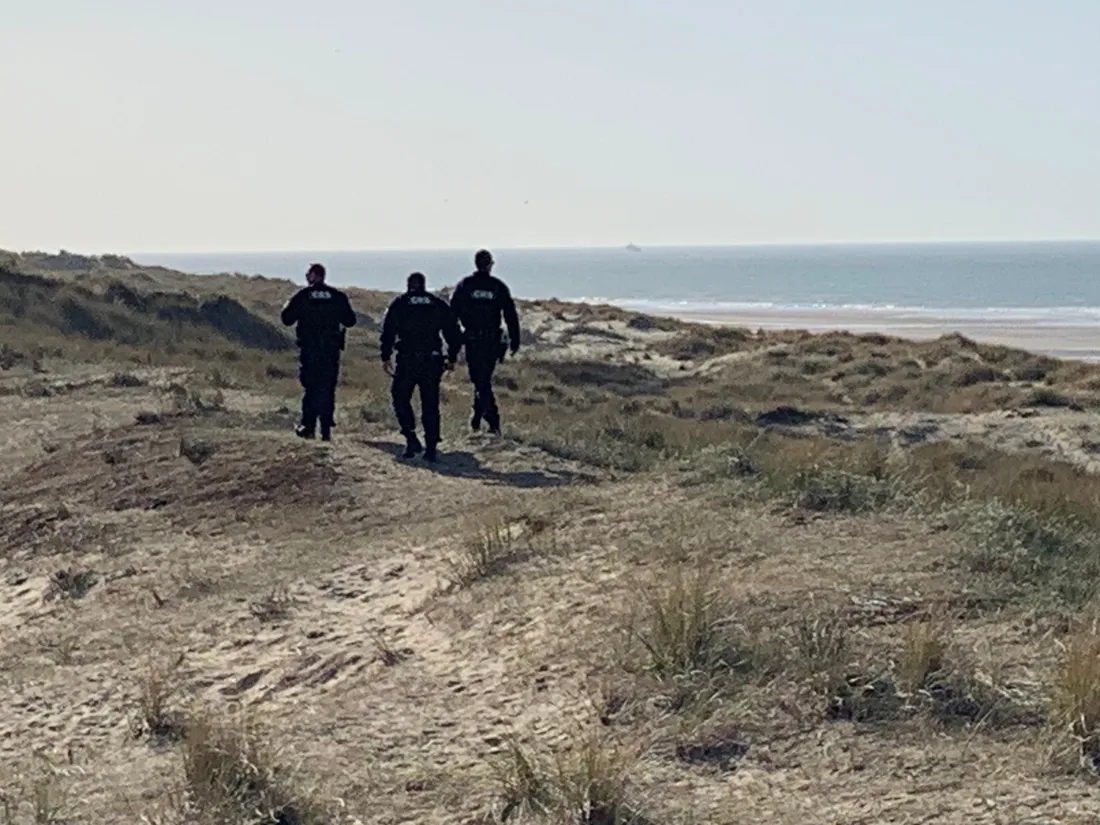 police plage