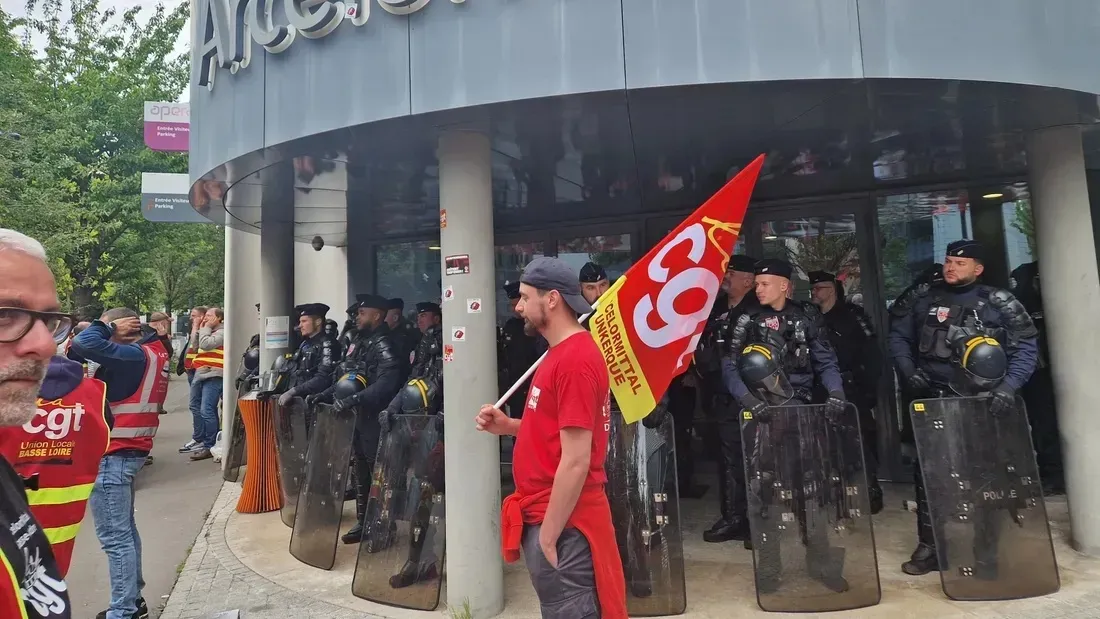 Delta FM, illustration