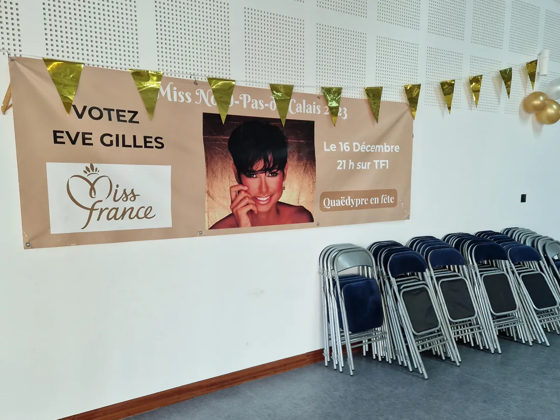 Une banderole a aussi été déployé sur la commune