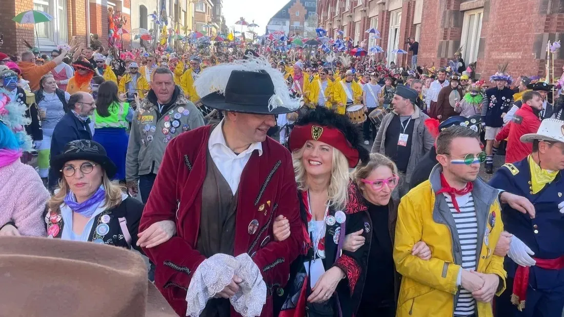 Delta FM, illustration