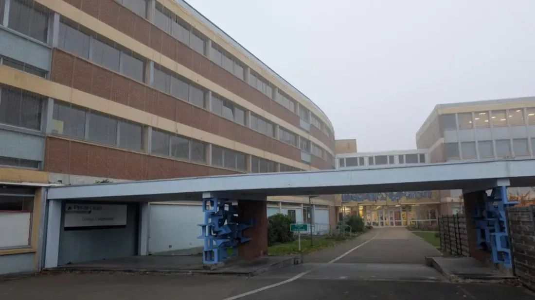 Le jeune adolescent était scolarisé au collège l'Esplanade à Saint-Omer.  