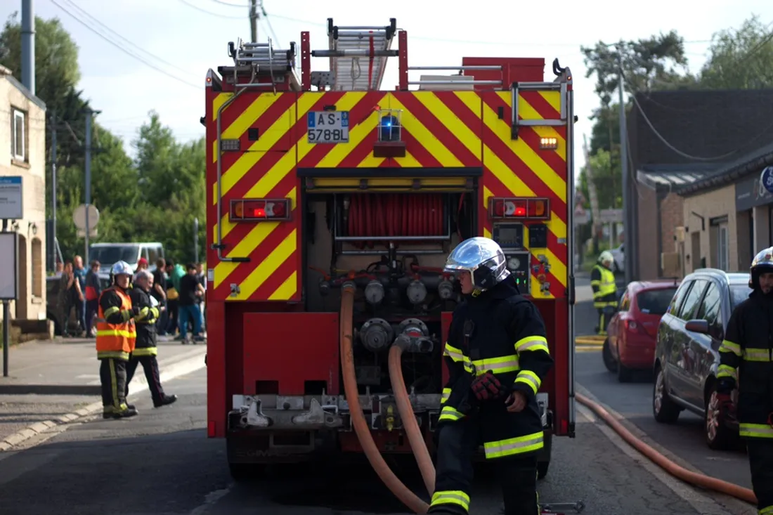 Delta FM, illustration