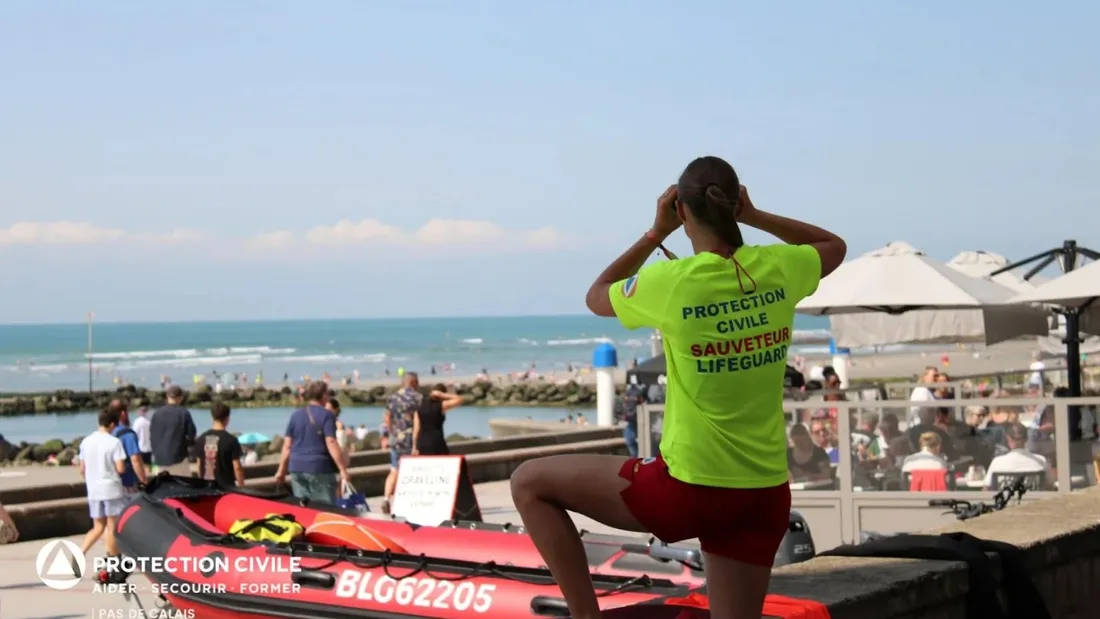 Eviter les problèmes avant qu'ils arrivent, c'est le rôle des sauveteurs sur les plages.